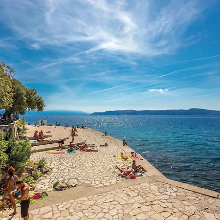 1 Bedroom Gorgeous In