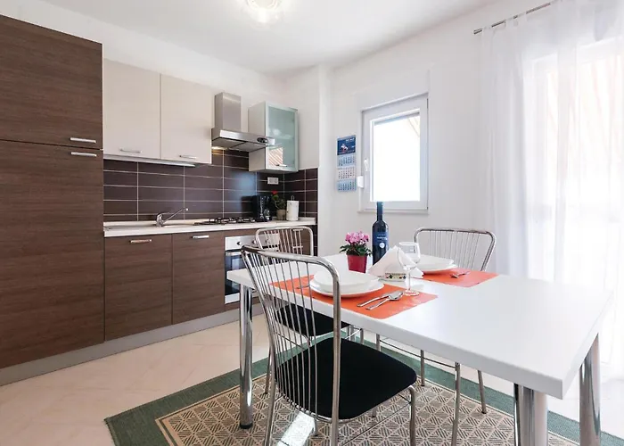 Apartmán 1 Bedroom Gorgeous In