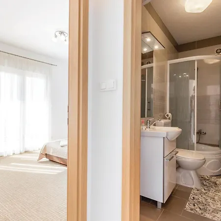 1 Bedroom Gorgeous Apartment In Selce Apartment Selce