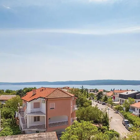 1 Bedroom Gorgeous Apartment In Selce Apartment Selce