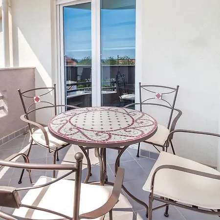 1 Bedroom Gorgeous In Appartamento