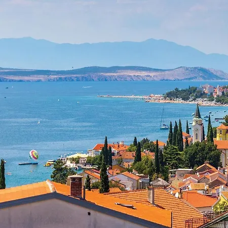 1 Bedroom Gorgeous Apartment In Selce