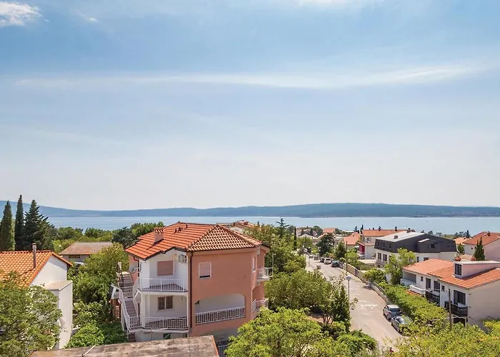 1 Bedroom Gorgeous In Διαμέρισμα Selce